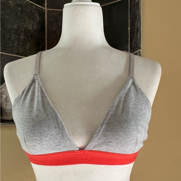 Lululemon 🍋 Live Natural Bra II Size 6 - Picture 3 of 11